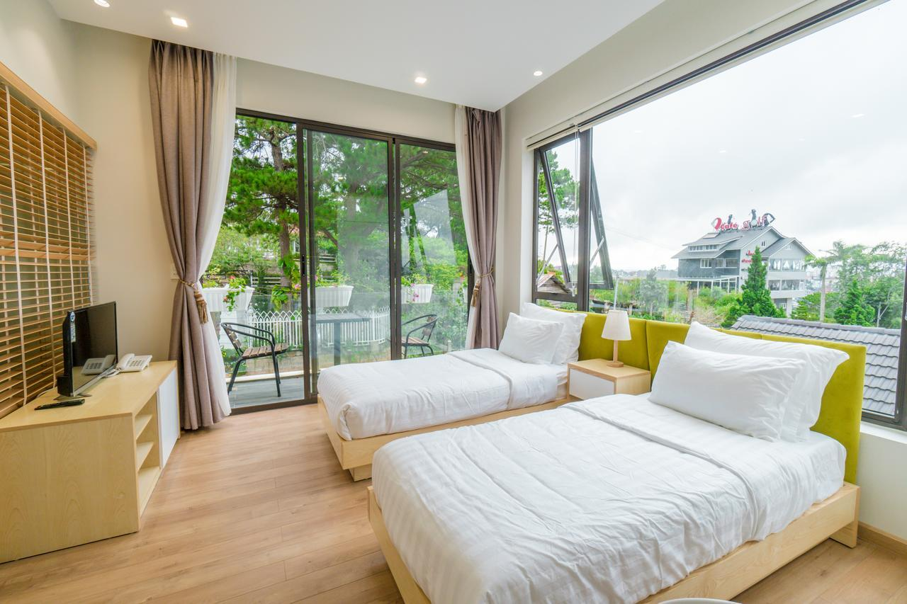 Premier Garden View